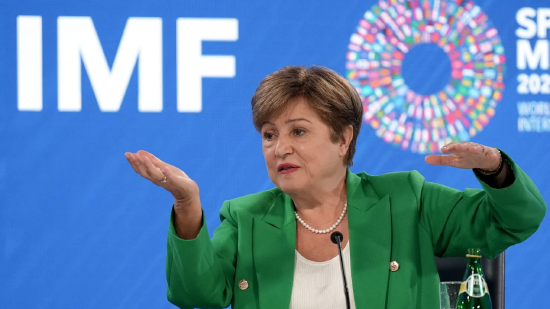 2025 年 4 月 24 日,美国华盛顿特区,国际货币基金组织(IMF)总裁克里斯塔利娜・格奥尔基耶娃在 2025 年国际货币基金组织与世界银行春季会议期间举行新闻发布会